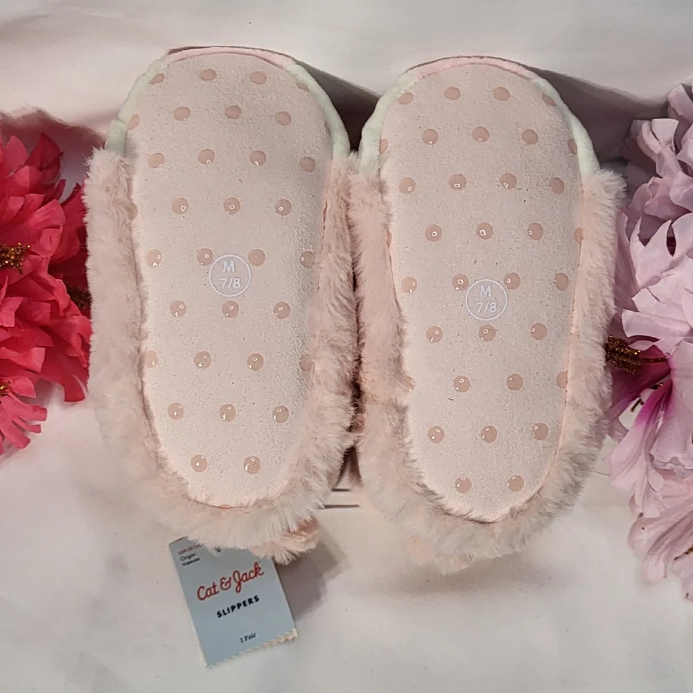 Cat & Jack Girls NWT Light Pink Llama Faux Fur Slipper Booties Sz Medium (7/8)